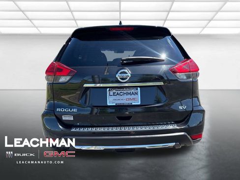 Used 2017 Nissan Rogue SV FWD image 5