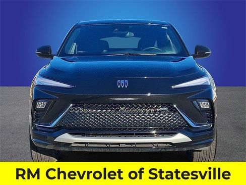 Certified 2024 Buick Envista Sport Touring w/ Convenience I Package image 2