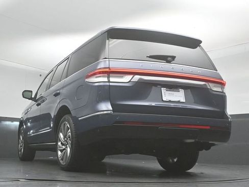 Certified 2023 Lincoln Navigator Reserve AWD/4WD image 43
