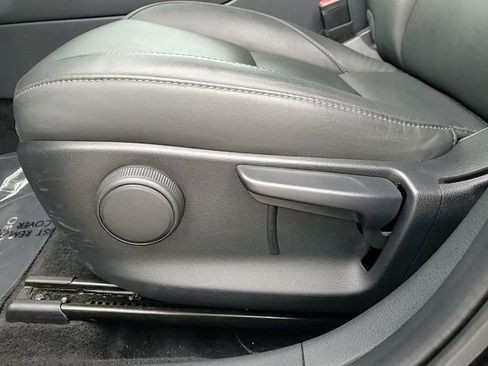 Used 2025 MAZDA CX-30 AWD 2.5 S w/ Select Sport Pkg image 17