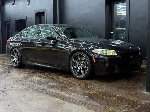 Used 2014 BMW M5 image 11
