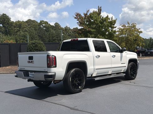 Used 2018 GMC Sierra 1500 SLT w/ SLT Premium Package AWD/4WD image 3