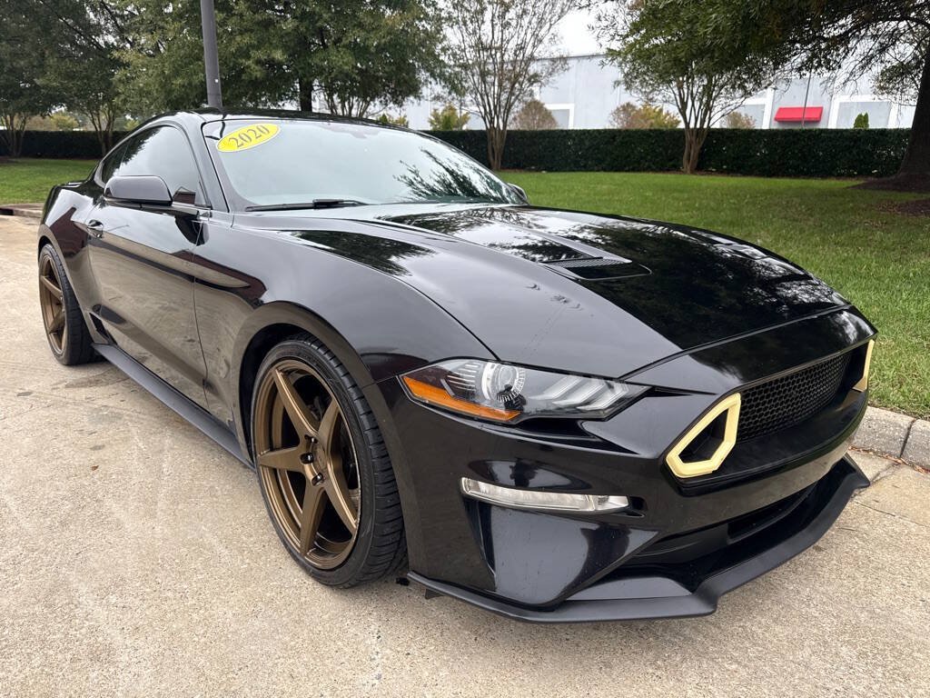 Used 2020 Ford Mustang Premium RWD image 1