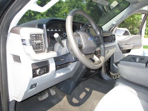Used 2024 Ford F250 XL w/ STX Appearance Package AWD/4WD image 24