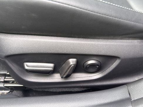 Used 2024 Toyota Prius XLE image 10