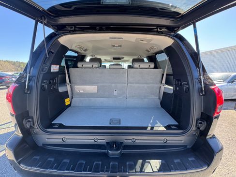 Used 2014 Toyota Sequoia Limited image 27