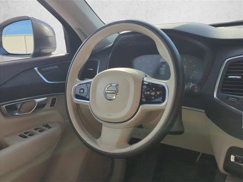 Used 2020 Volvo XC90 T5 Momentum w/ Protection Package Premier image 29