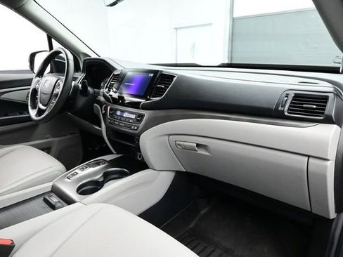 Used 2023 Honda Ridgeline RTL image 16