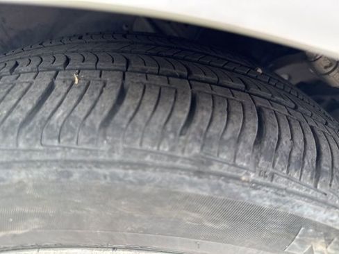 Used 2018 INFINITI Q50 Luxe w/ Essential Package (3.0T Luxe) image 21