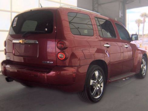 Used 2011 Chevrolet HHR LT w/ LT Preferred Equipment Group FWD image 2