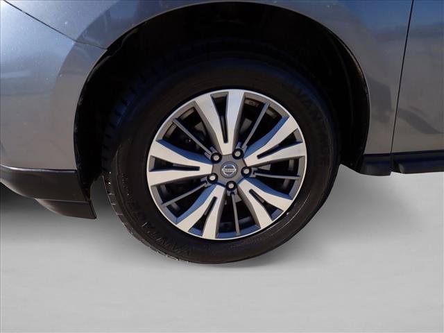 Used 2019 Nissan Pathfinder SV AWD/4WD image 7