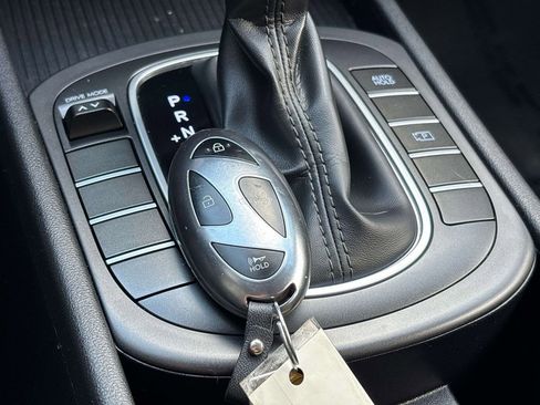 Used 2025 Hyundai Kona SEL FWD image 31