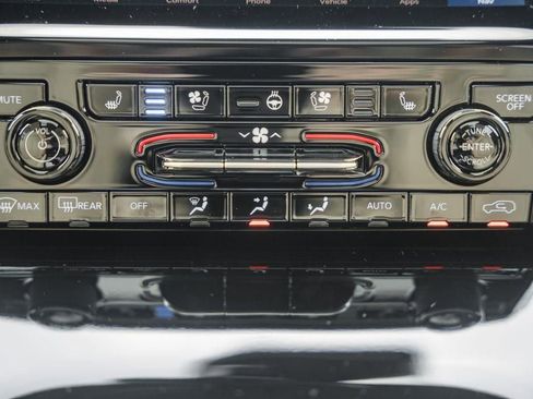 New 2025 Jeep Grand Cherokee L Limited w/ Luxury Tech Group II image 25