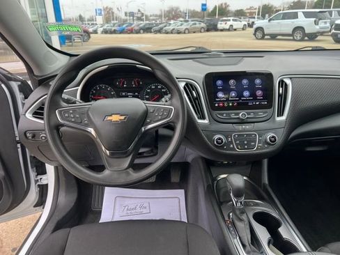 Used 2024 Chevrolet Malibu LT image 18