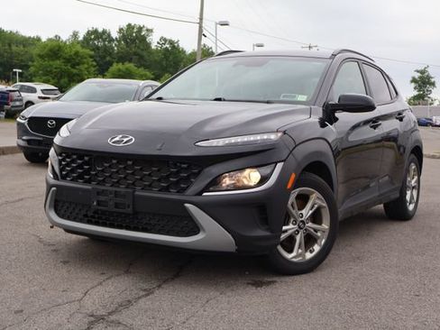 Used 2023 Hyundai Kona SEL w/ Cargo Package AWD/4WD image 2
