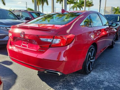 Used 2019 Honda Accord Sport image 3