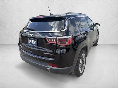 Used 2018 Jeep Compass Limited AWD/4WD image 5
