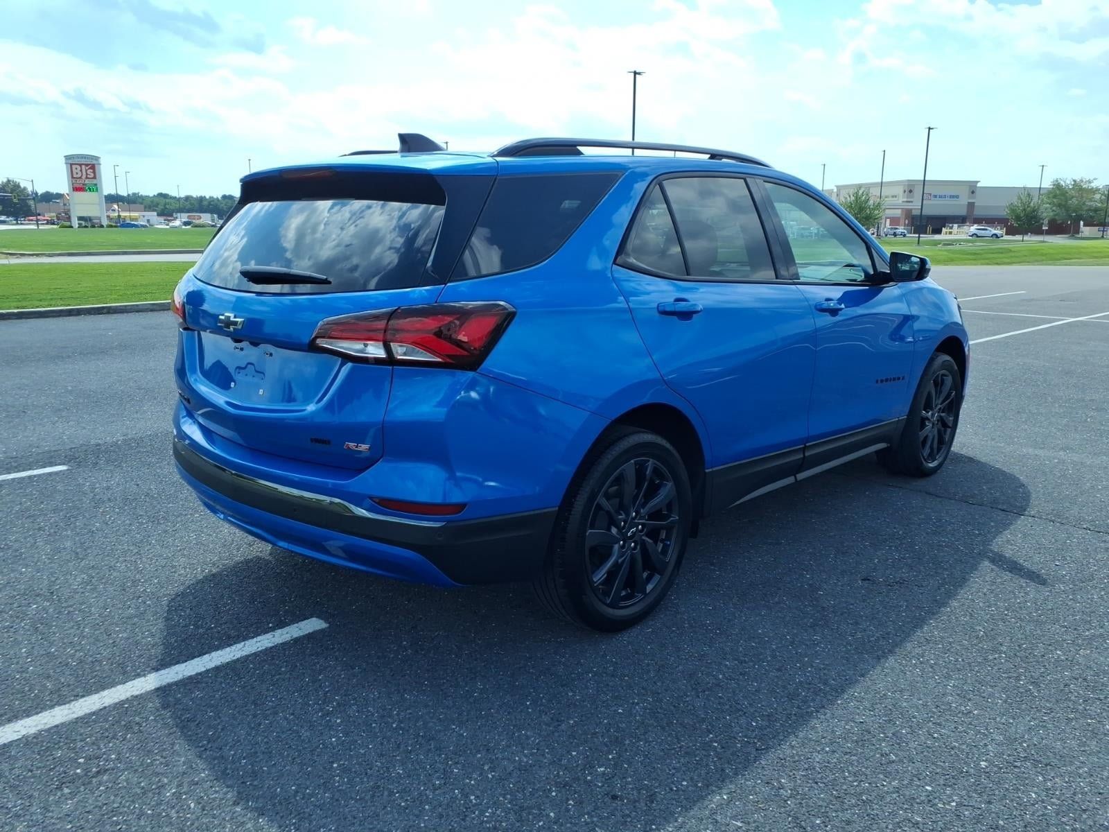 Certified 2024 Chevrolet Equinox RS AWD/4WD image 4