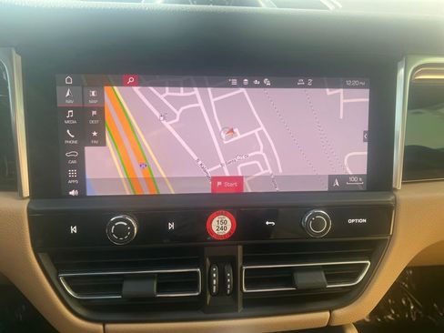 Used 2023 Porsche Macan S image 20