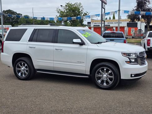 Used 2018 Chevrolet Tahoe Premier AWD/4WD image 3