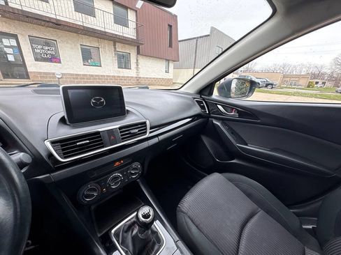 Used 2015 MAZDA MAZDA3 i Touring image 15