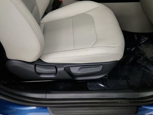 Used 2023 Kia Niro Wind FWD image 36