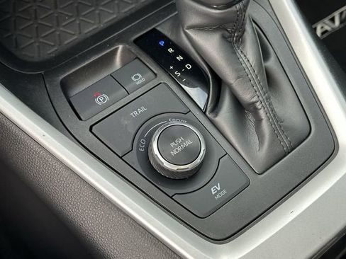 Certified 2024 Toyota RAV4 XLE Premium AWD/4WD image 22