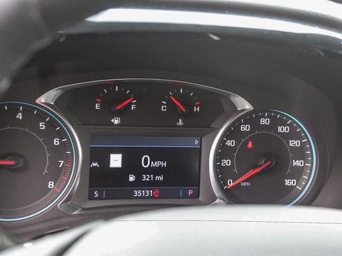 Used 2023 Chevrolet Traverse RS w/ LPO, 'HIT The Road' Package AWD/4WD image 28