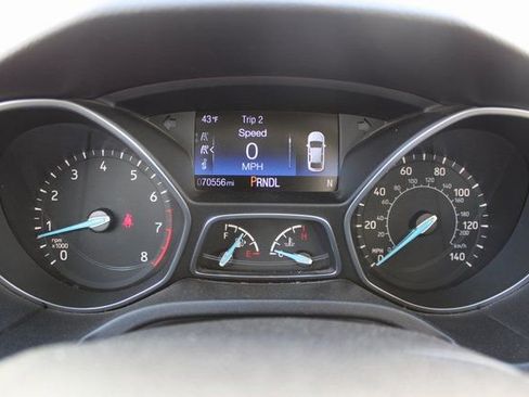 Used 2016 Ford Focus SE image 9