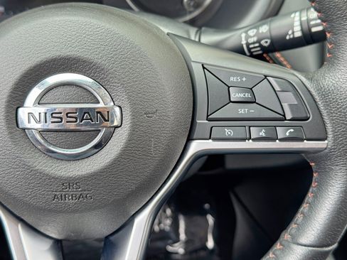 Used 2020 Nissan Kicks SR FWD image 19