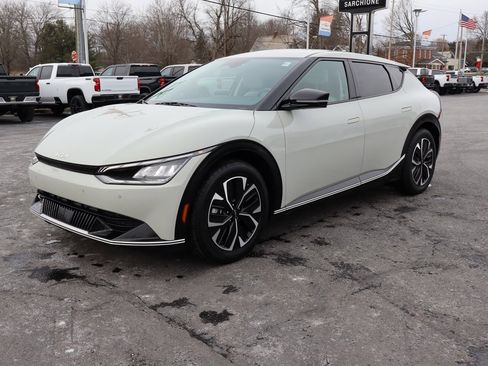 Used 2022 Kia EV6 Wind image 35