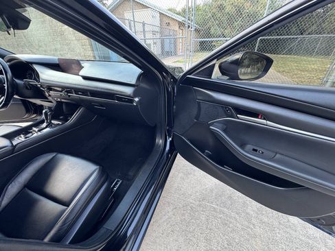 Used 2021 MAZDA MAZDA3 s FWD image 18