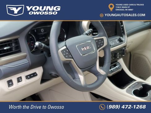 Used 2023 GMC Acadia Denali w/ Denali Ultimate Package AWD/4WD image 10