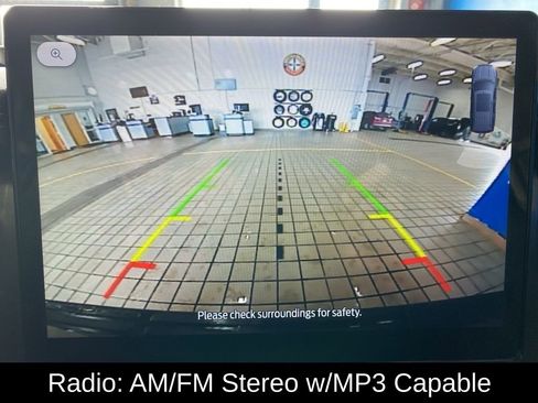 Used 2024 Ford Expedition XLT image 4