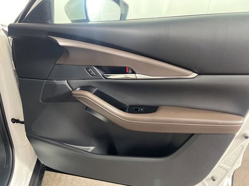 Used 2023 MAZDA CX-30 AWD 2.5 S w/ Premium Package image 11