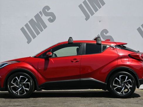 Used 2020 Toyota C-HR XLE FWD image 6