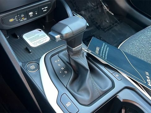 New 2025 Kia K4 GT-Line image 15