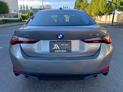 Used 2023 BMW i4 eDrive35 w/ Premium Package RWD image 9