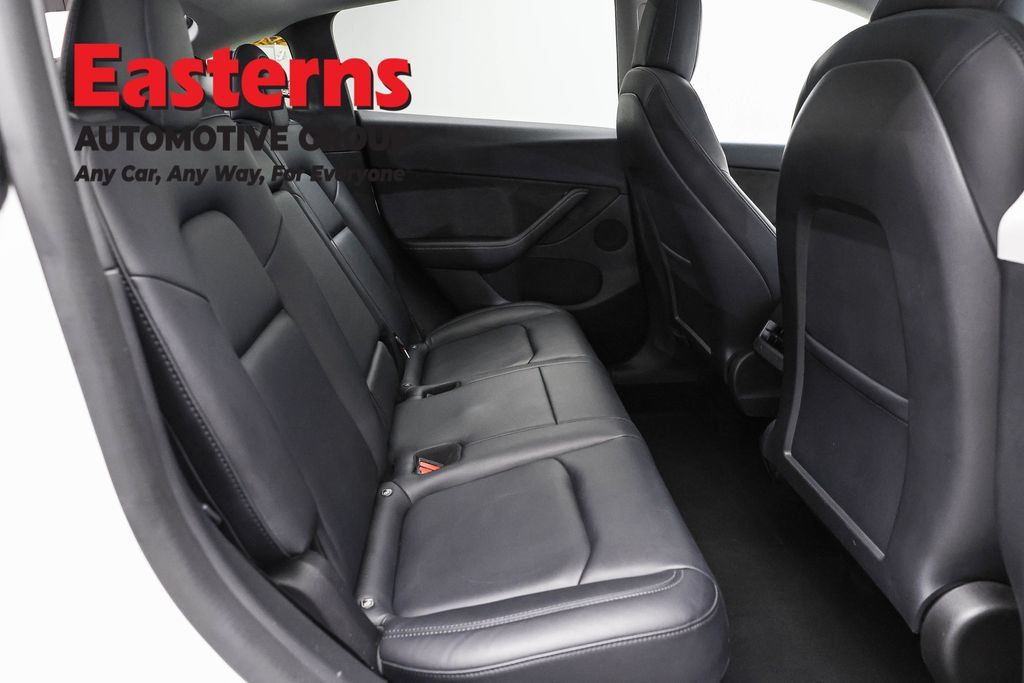 Used 2022 Tesla Model Y Long Range AWD/4WD image 19
