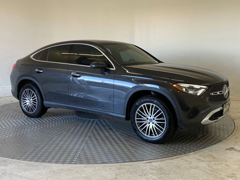 Used 2024 Mercedes-Benz GLC 300 4MATIC image 6