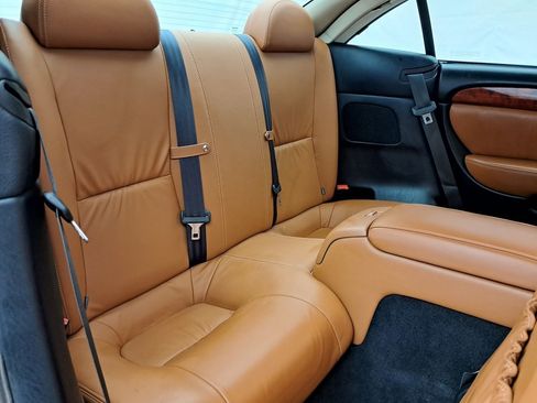 Used 2004 Lexus SC 430 Convertible image 28