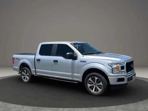 Used 2019 Ford F150 XL w/ Equipment Group 101A Mid AWD/4WD image 4