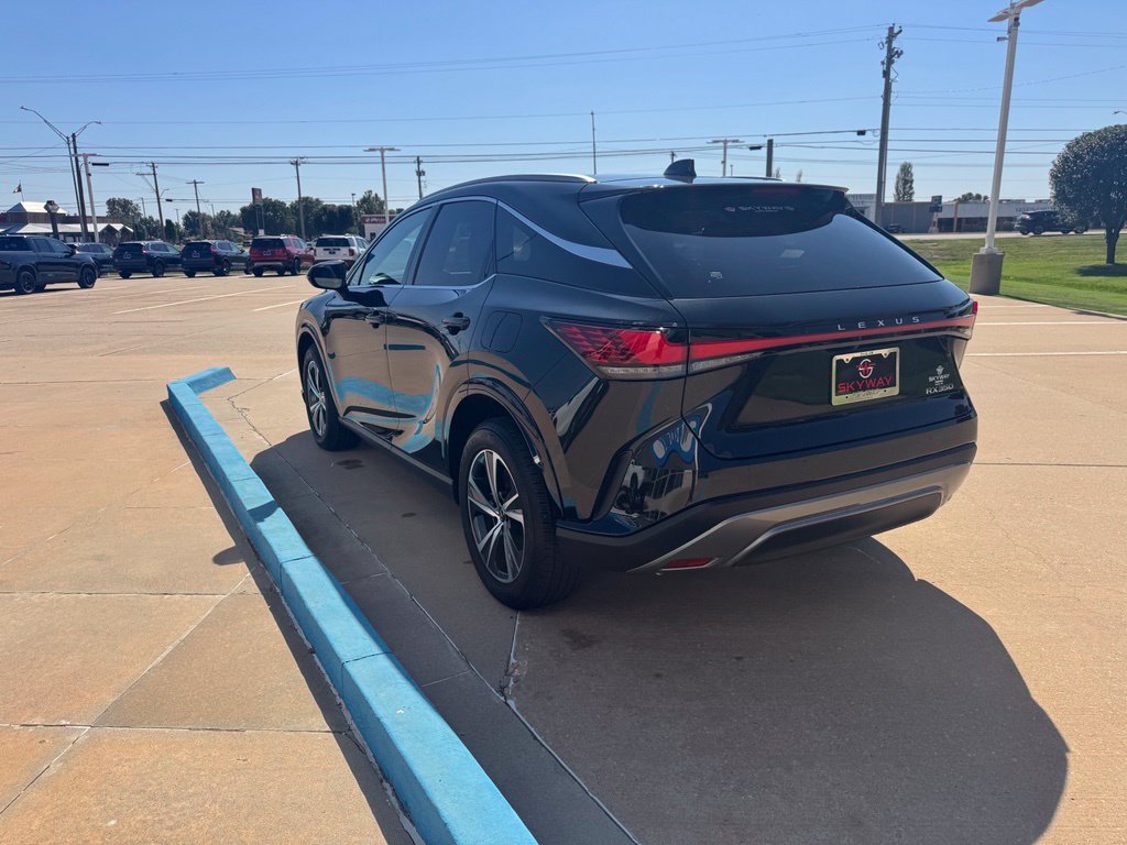 Used 2024 Lexus RX 350 Premium w/ Cold Area Package FWD image 5