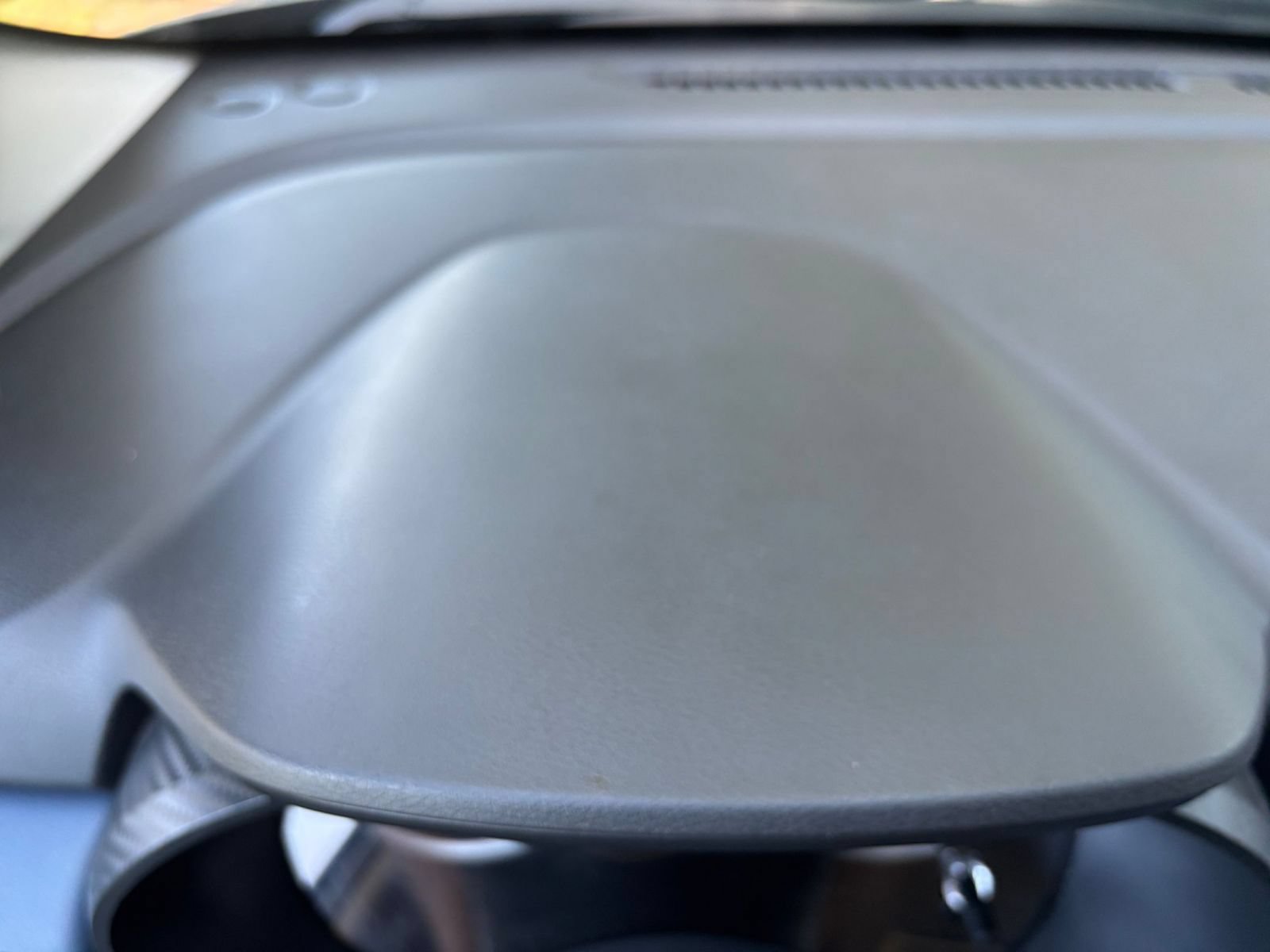 Used 2025 Nissan Versa SV FWD image 31