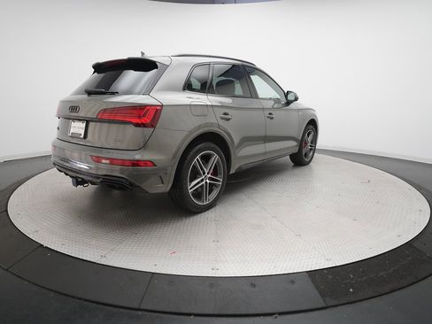 Used 2024 Audi Q5 e Prestige image 34