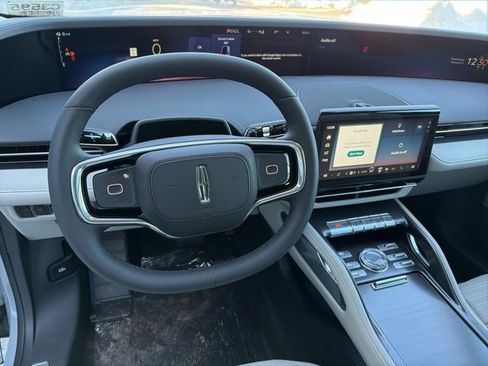 New 2026 Lincoln Nautilus Reserve w/ Jet Appearance Package image 13