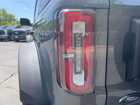 Used 2024 Ford Bronco Badlands AWD/4WD image 29