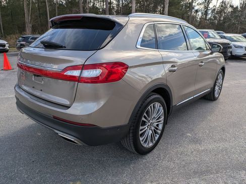 Used 2018 Lincoln MKX Reserve w/ Driver Assistance Package image 5