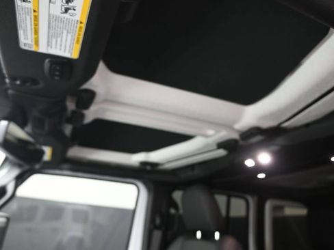 Used 2024 Jeep Wrangler Sahara w/ Technology Group image 10