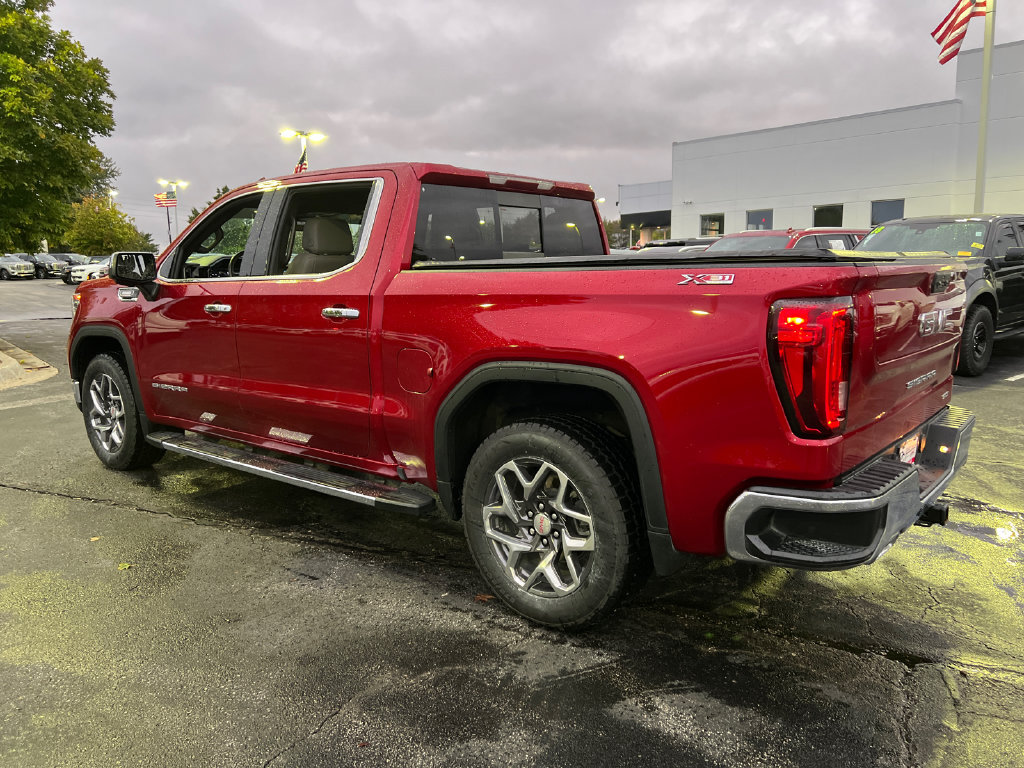 Used 2025 GMC Sierra 1500 SLT w/ SLT Convenience Package AWD/4WD image 10